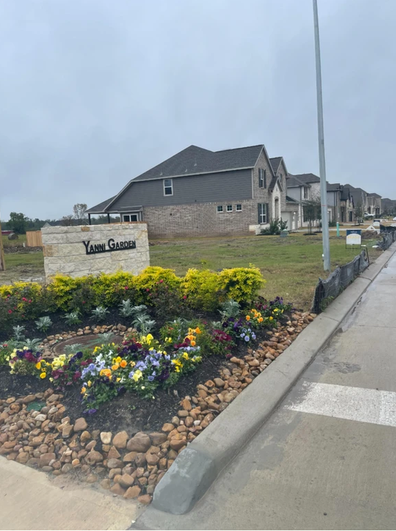 Little Meadow master-planned community, Pearland TX - upscale residential development